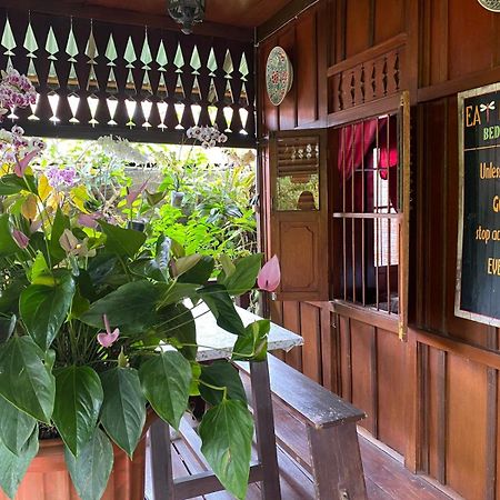 Rumah Kayu Sulawesi Antique เบอดูกูล ภายนอก รูปภาพ