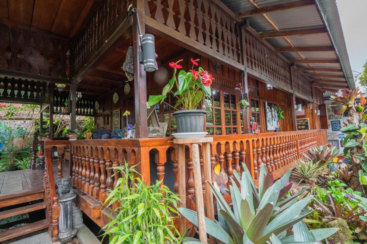 Rumah Kayu Sulawesi Antique เบอดูกูล ภายนอก รูปภาพ