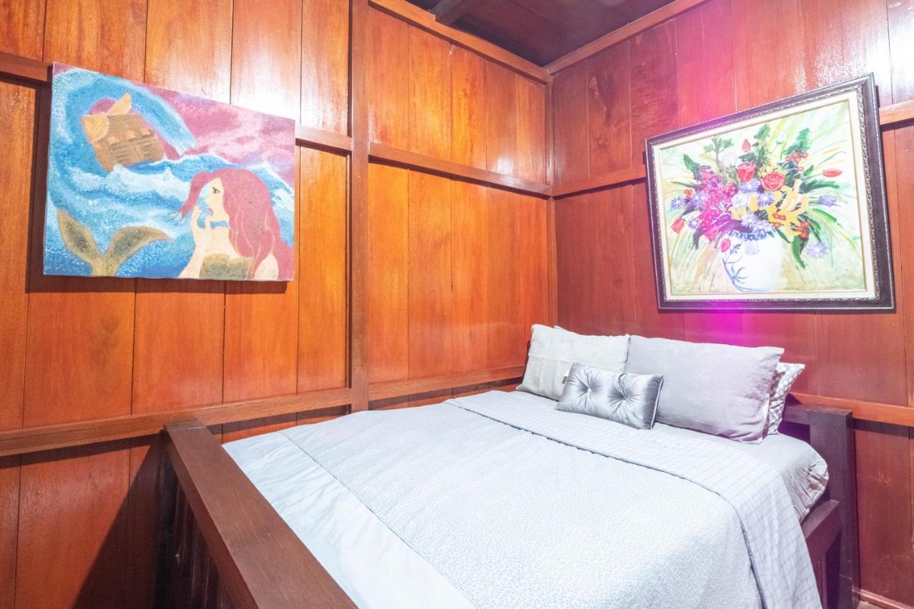 Rumah Kayu Sulawesi Antique เบอดูกูล ภายนอก รูปภาพ