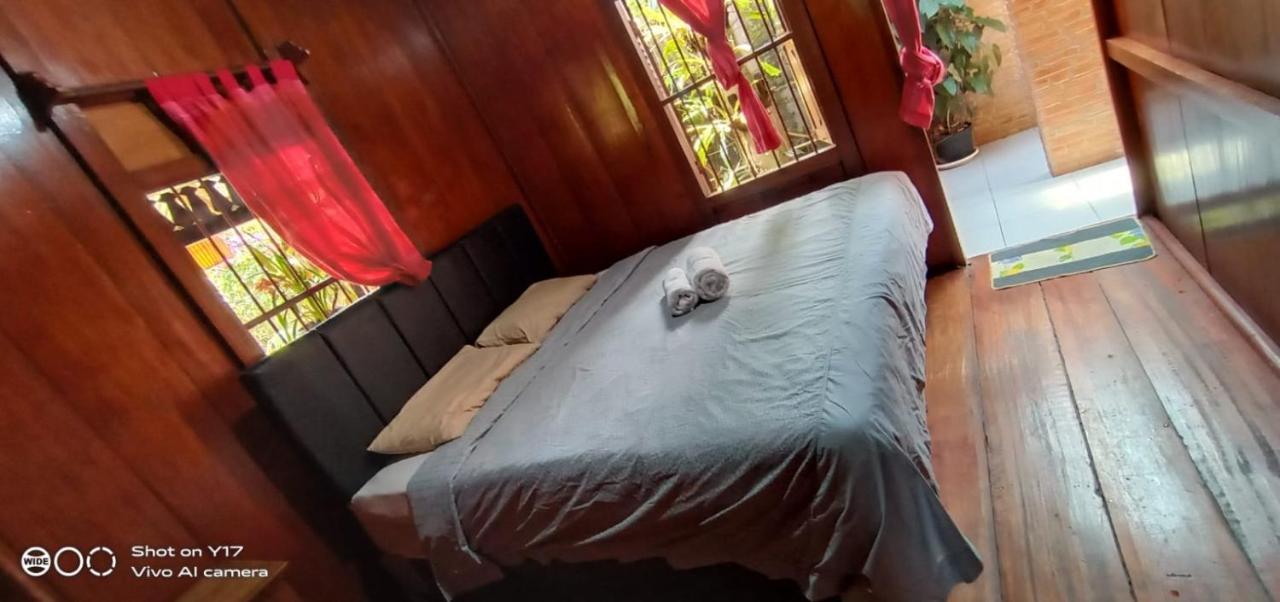 Rumah Kayu Sulawesi Antique เบอดูกูล ภายนอก รูปภาพ